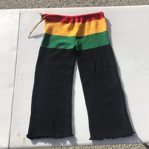 Black reggae style knitt Capri pants